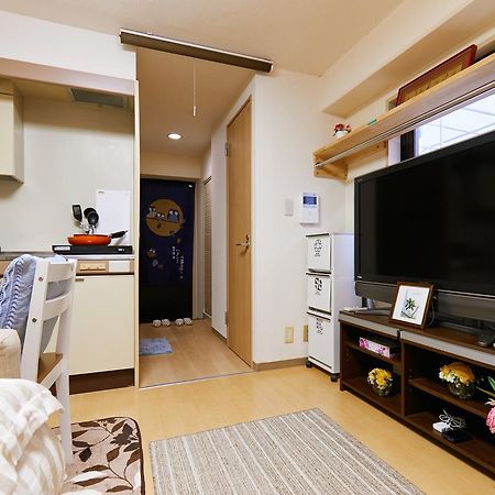 Nishishinjuku Hana Apartment Tokyo Bagian luar foto